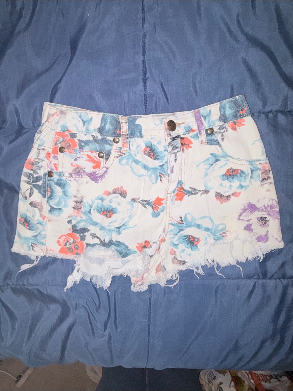 Free People Floral Denim Cutoff Shorts Size 29 Boho Distressed